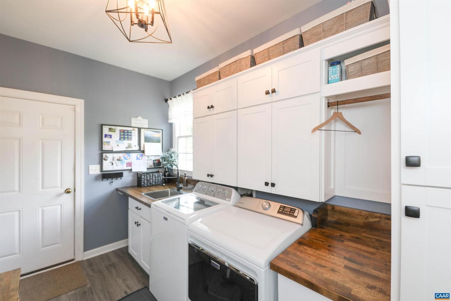 6694 Welbourne Ln photo 35