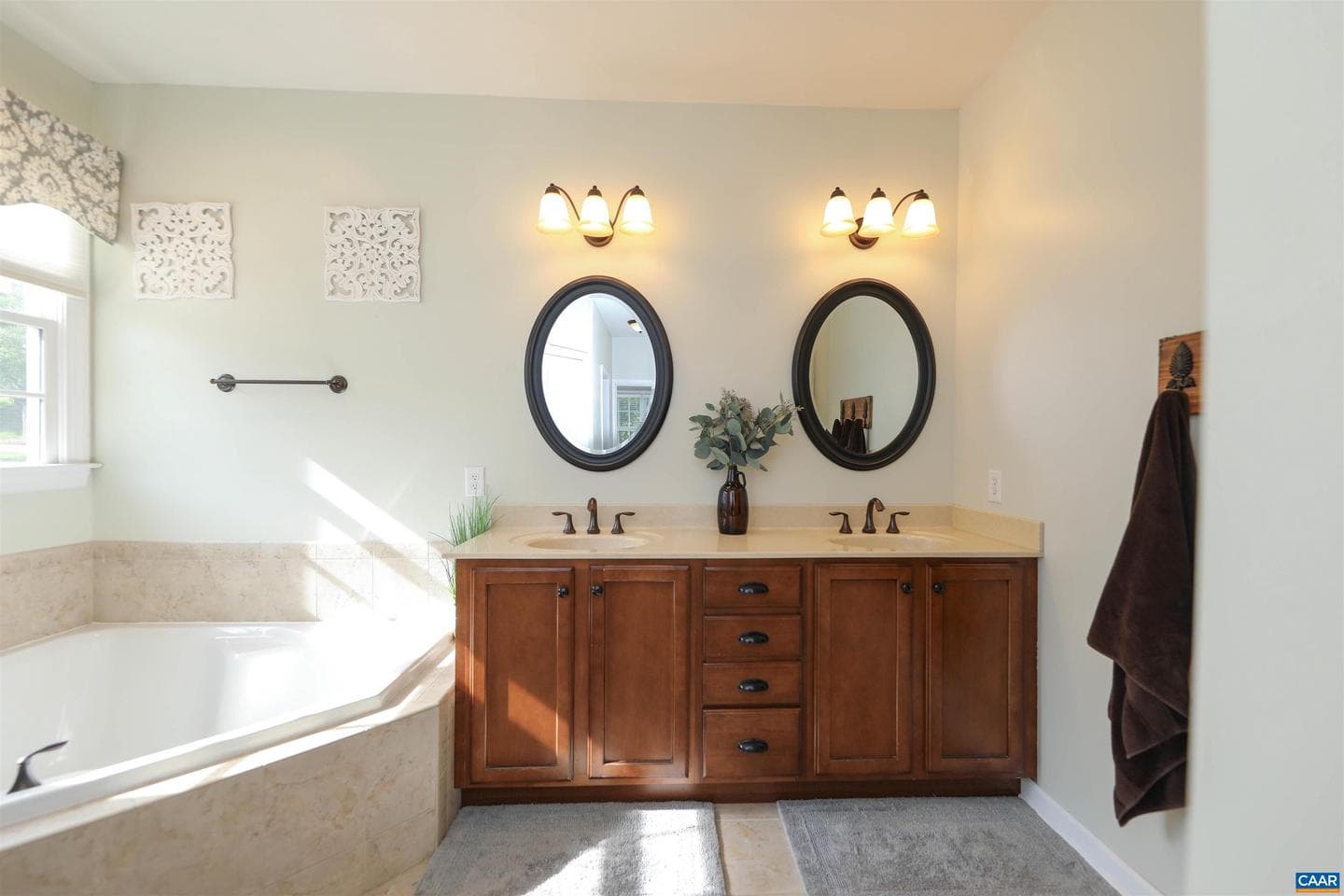 6694 Welbourne Ln photo 38