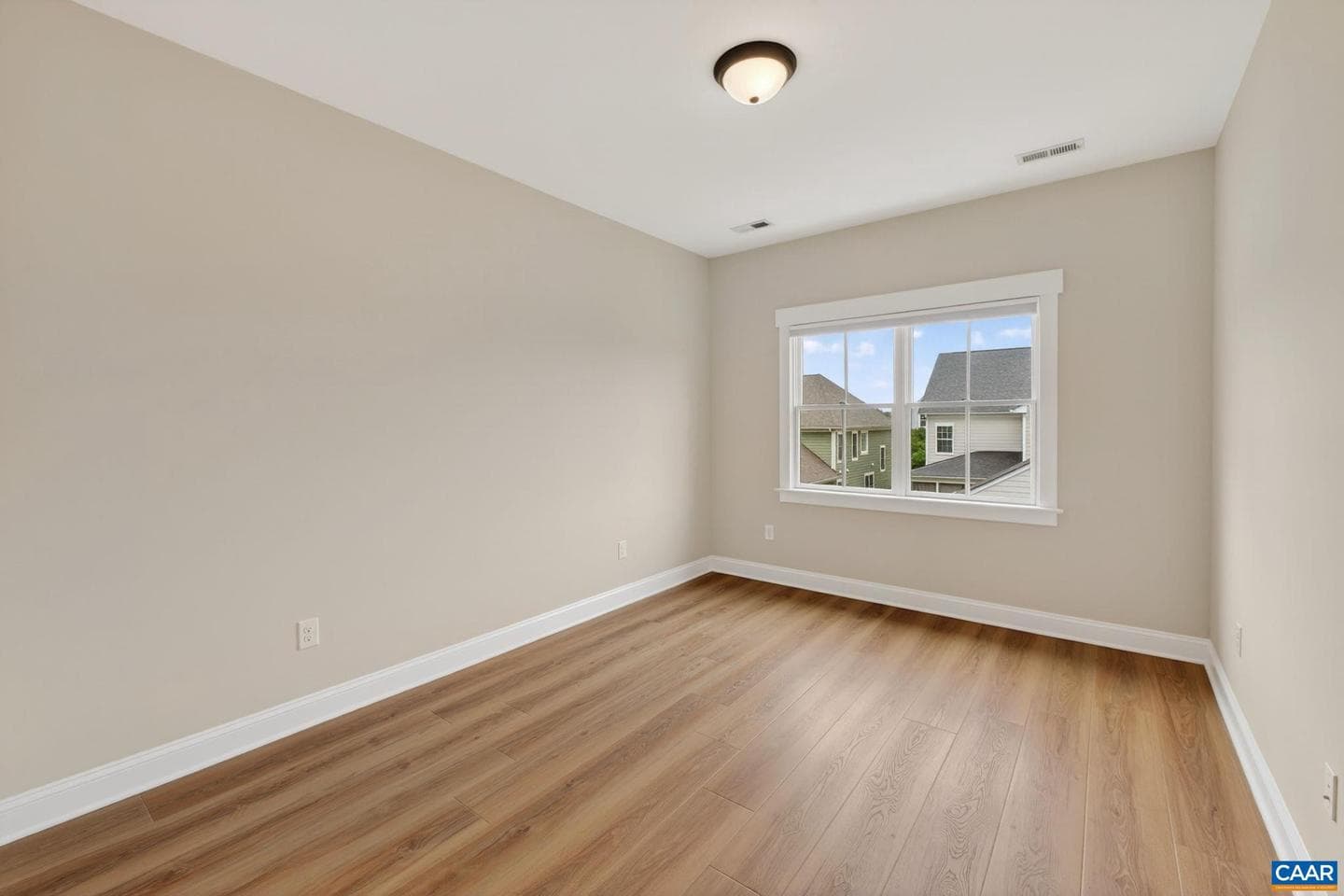 276 Claremont Ln photo 24