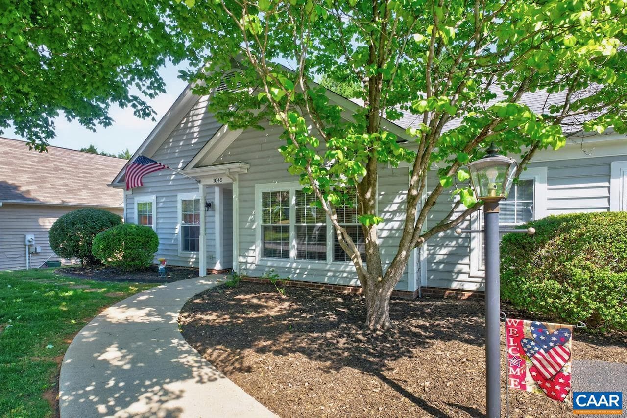 1045 Wintergreen Ln, Charlottesville