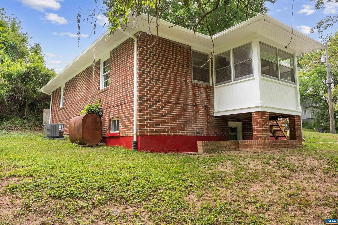 108 Vaughan Dr photo 34