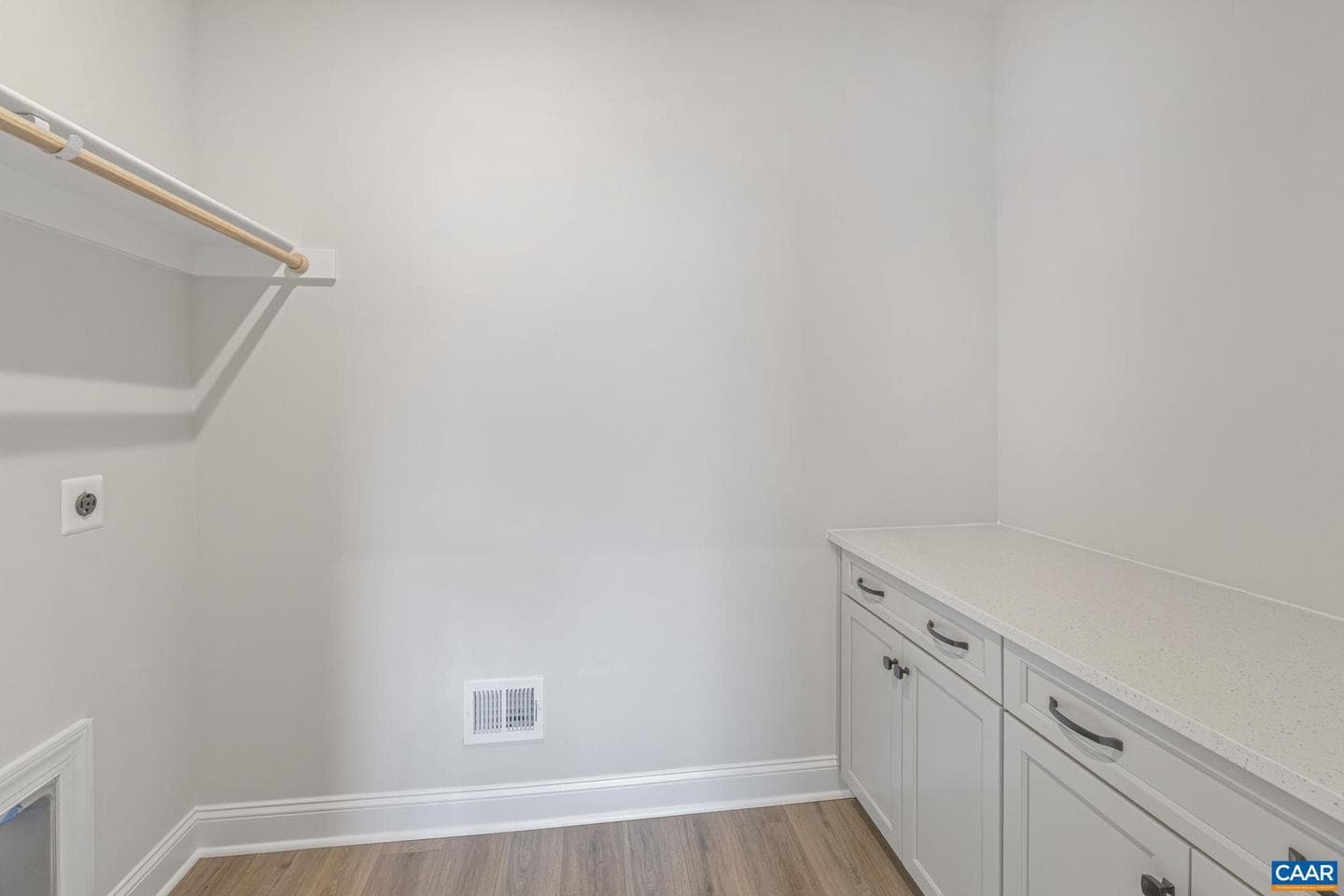 34c Ashlin Cove photo 18