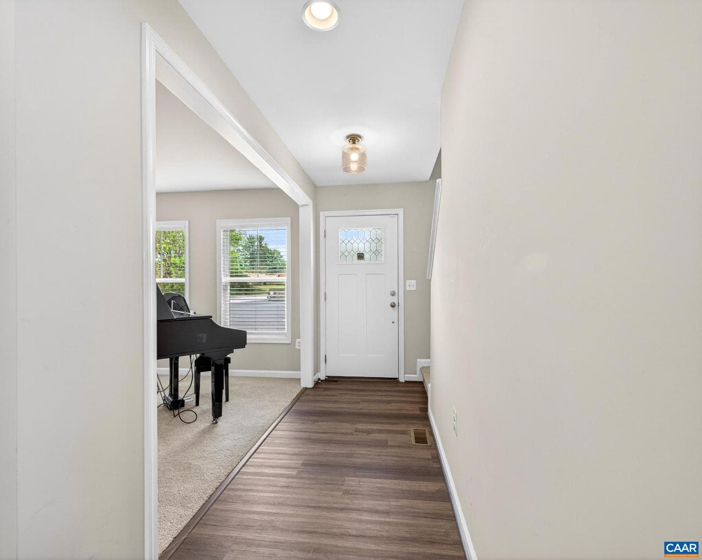 100 Vine St photo 5