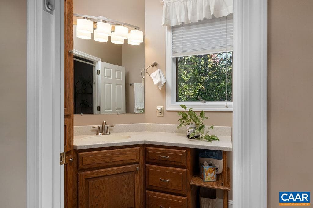 105 Saddleback Knl photo 30