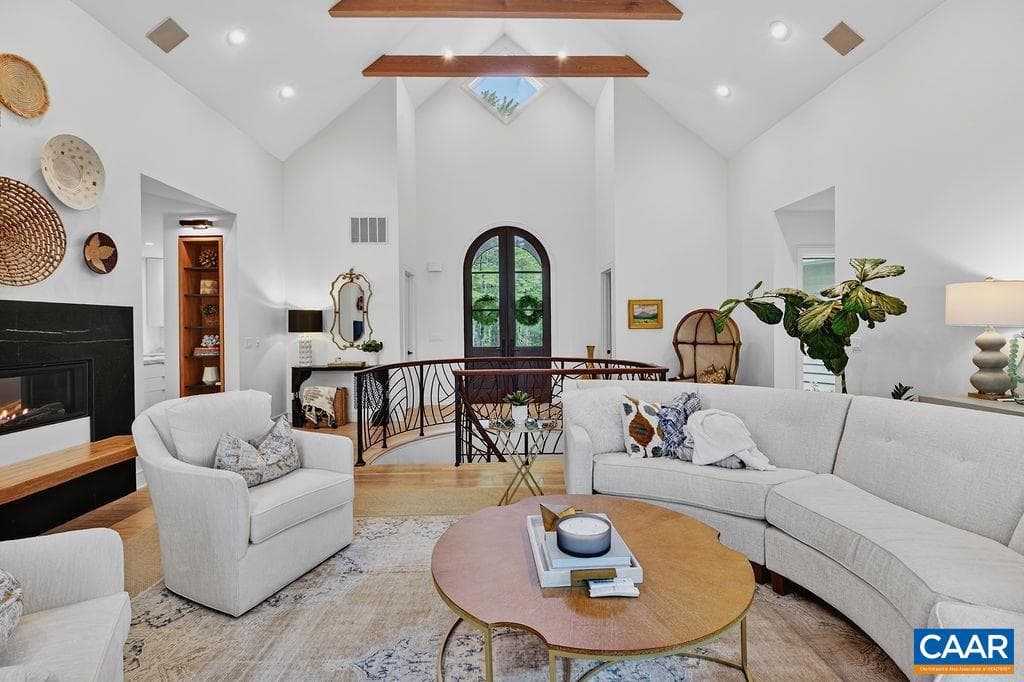 220 Saddleback Knl photo 17