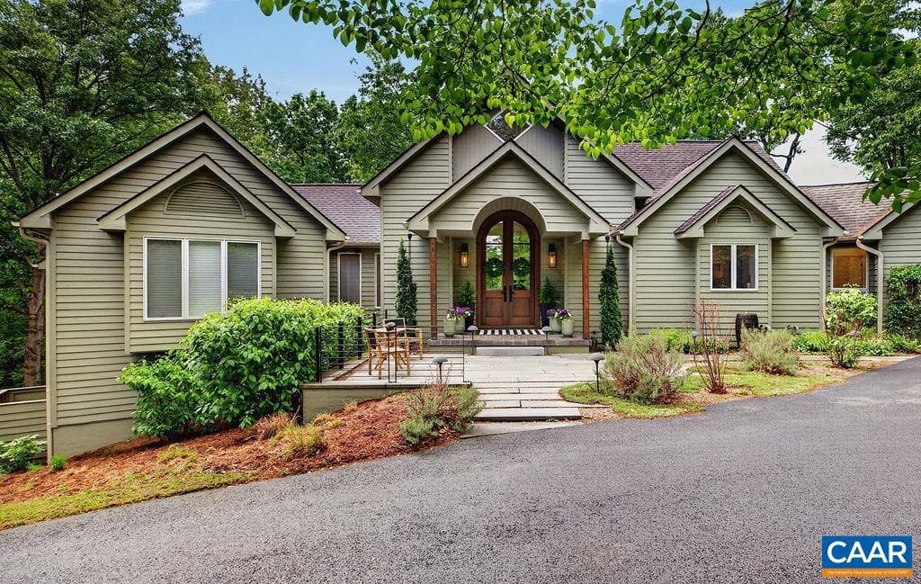 220 Saddleback Knl photo 4