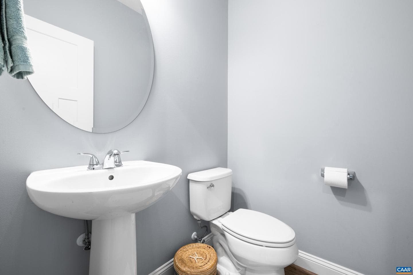 5505 Watervale Dr photo 20