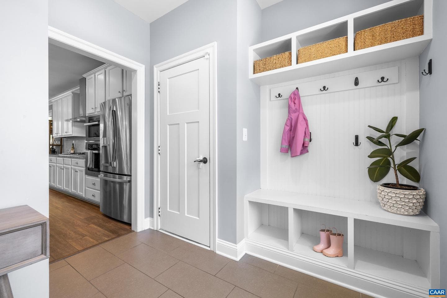 5505 Watervale Dr photo 21