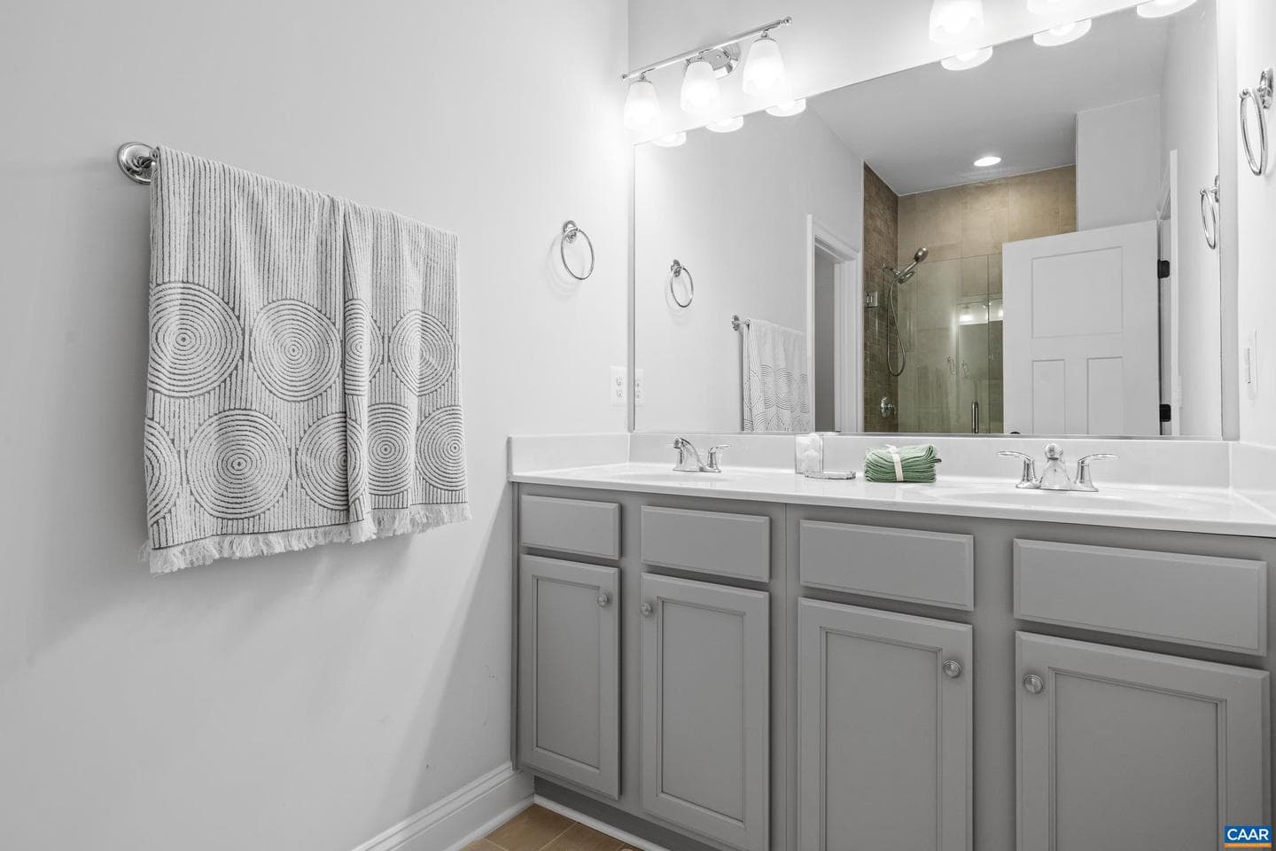 5505 Watervale Dr photo 25