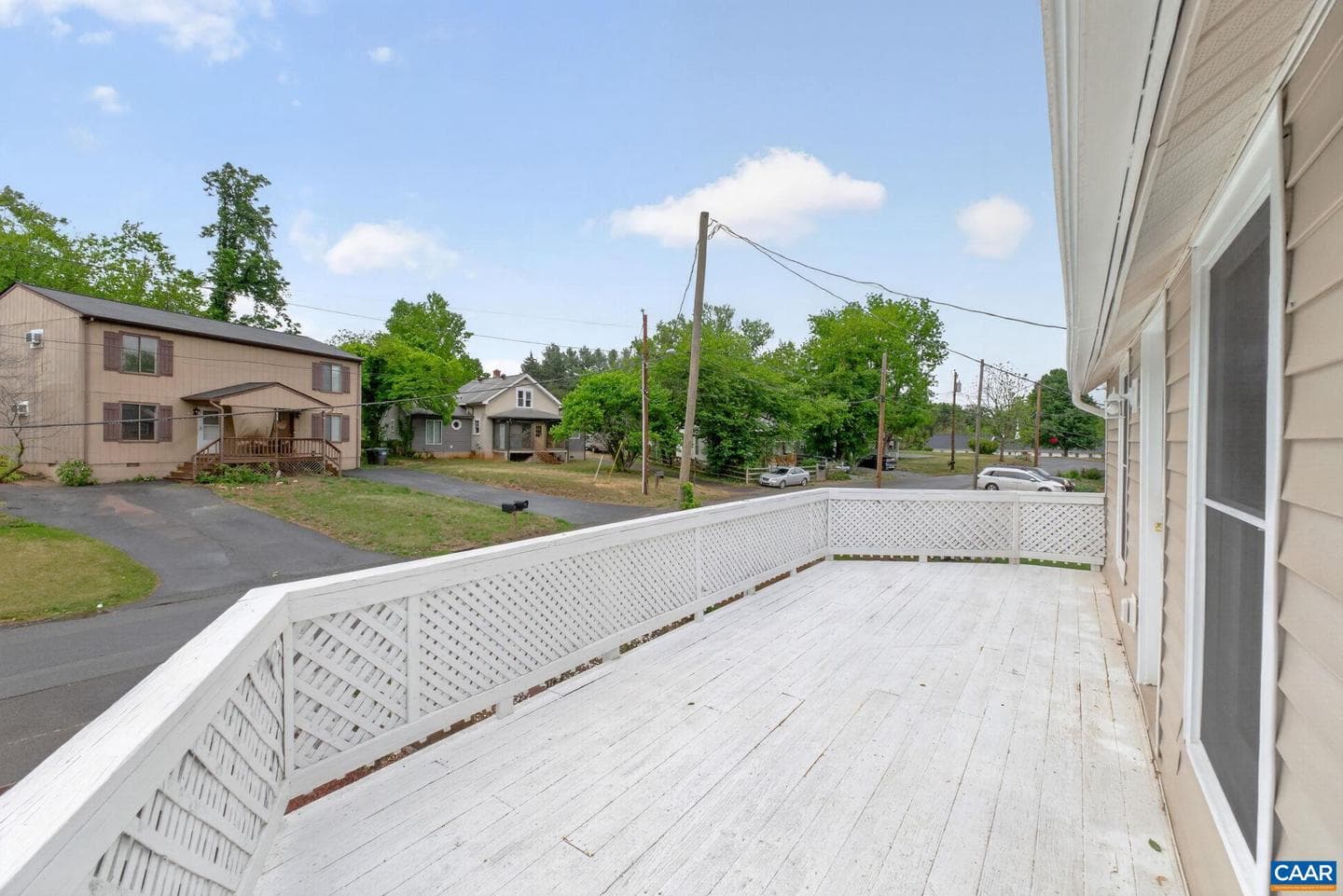 908 Rives St photo 21