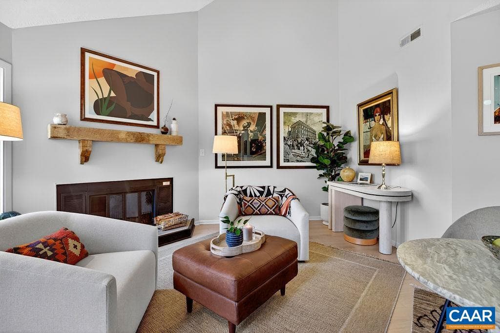 777 Laurelwood Condos photo 4
