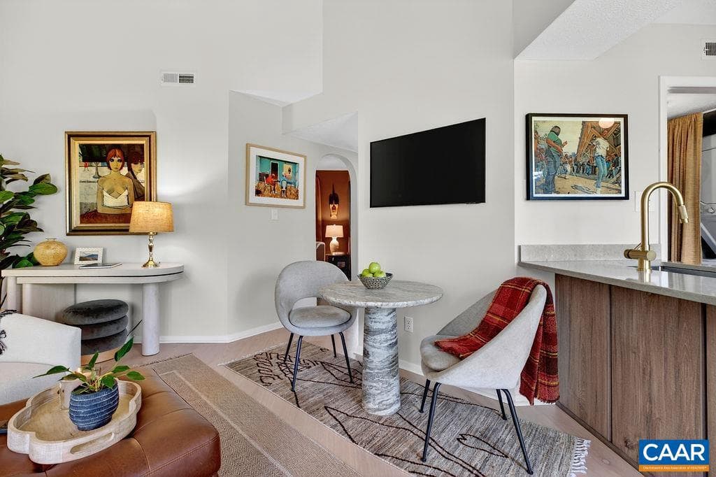 777 Laurelwood Condos photo 6