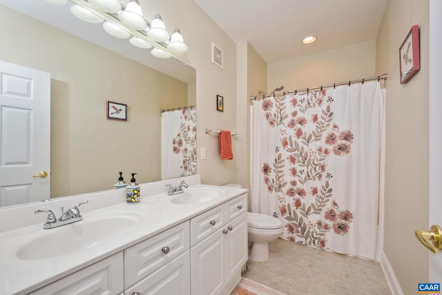 1051 Glenwood Station Ln #304 photo 13