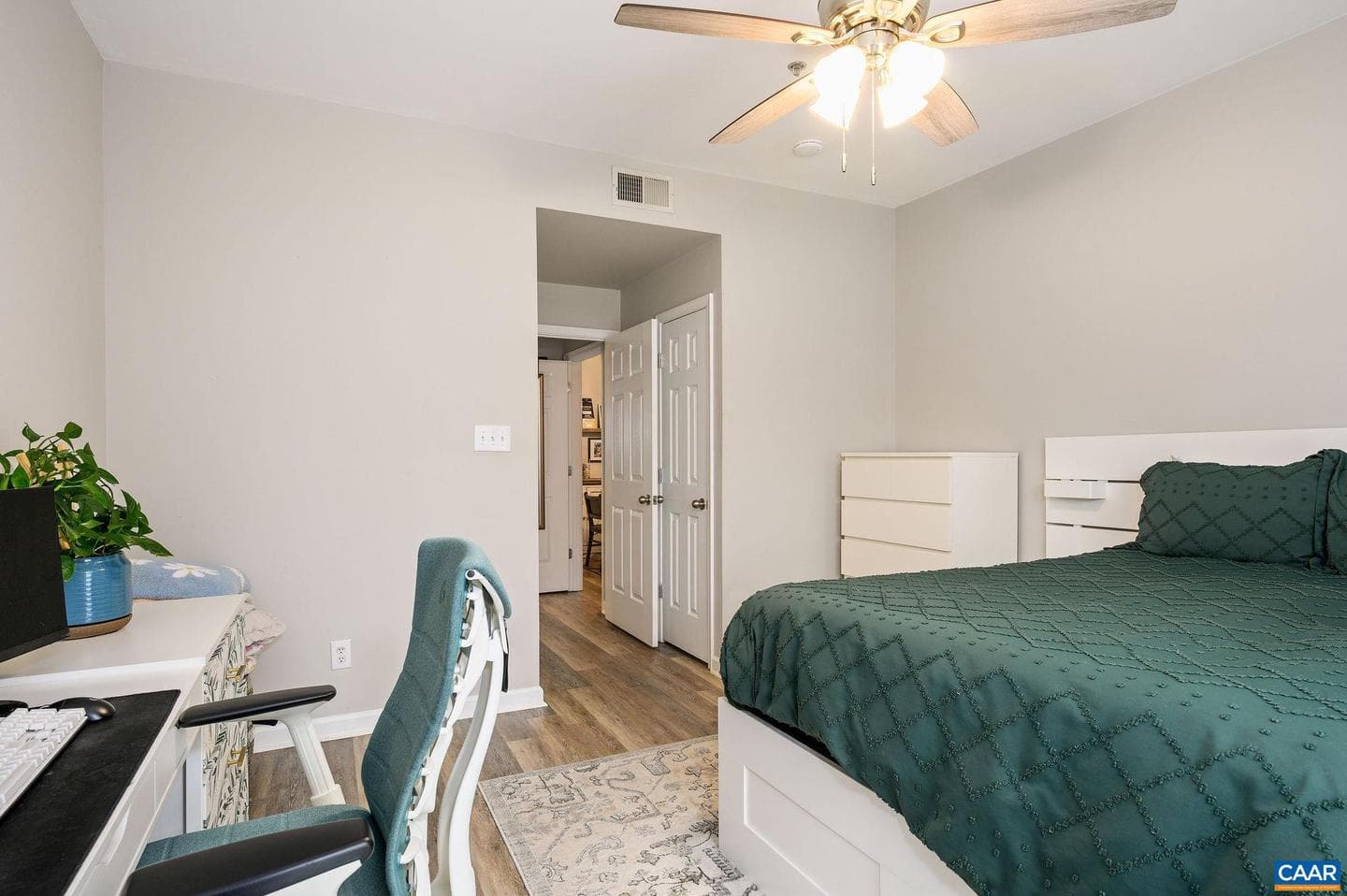 270 Riverbend Dr # 2E photo 11