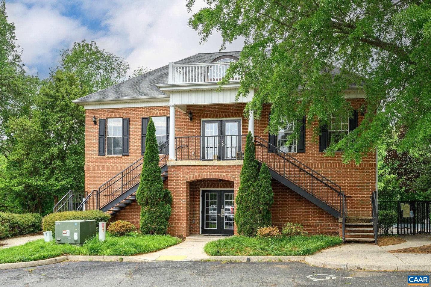 270 Riverbend Dr # 2E photo 20