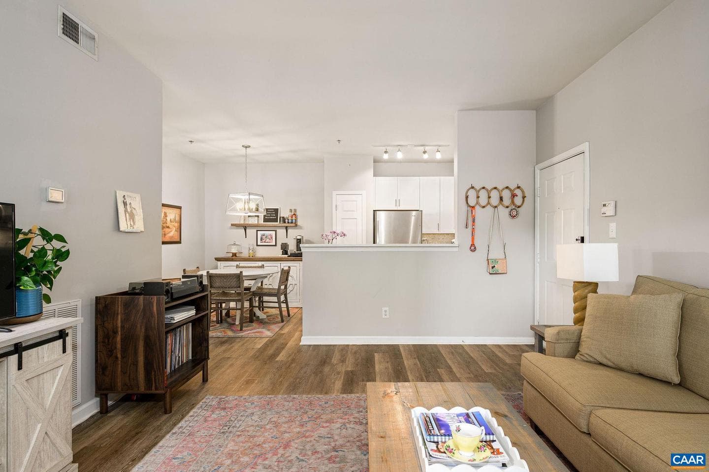 270 Riverbend Dr # 2E photo 5