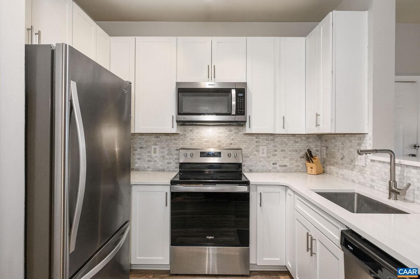 270 Riverbend Dr # 2E photo 8