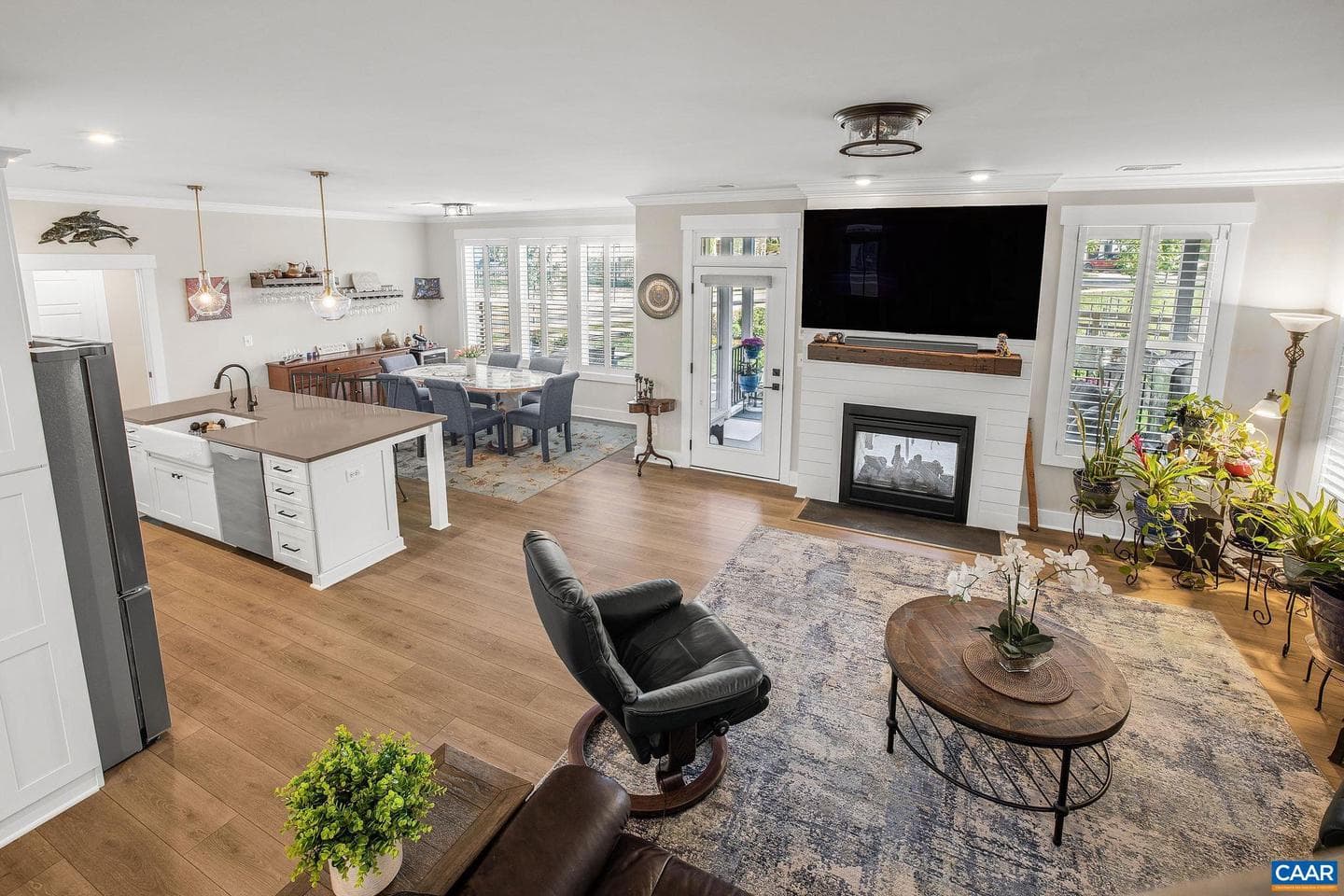 718 Arboleda Dr photo 11