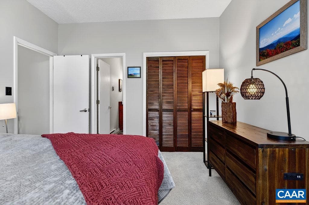 762 Laurelwood Condos photo 13