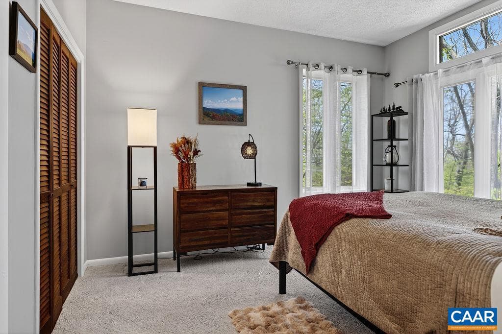 762 Laurelwood Condos photo 14