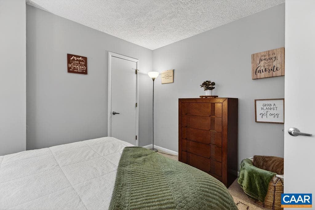 762 Laurelwood Condos photo 19