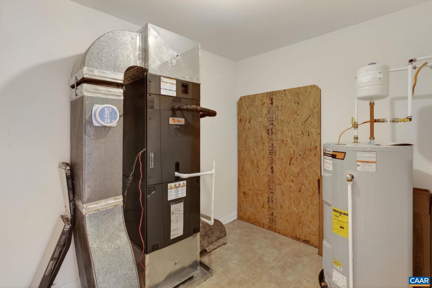 1270 Chatham Rdg photo 24