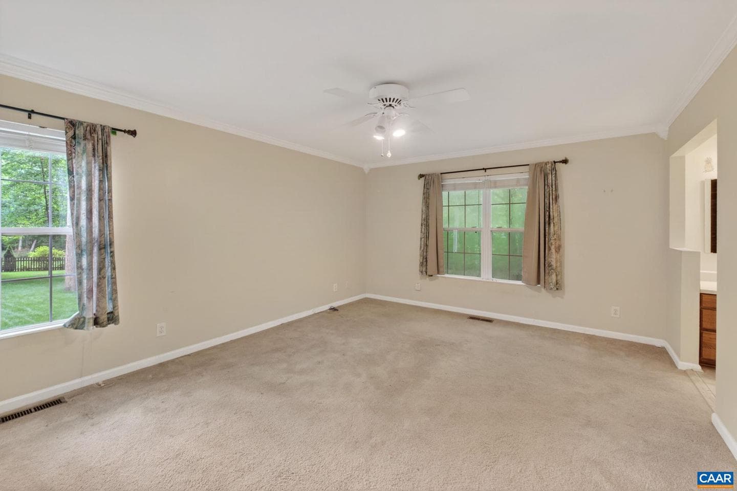 75 Riverside Dr photo 24
