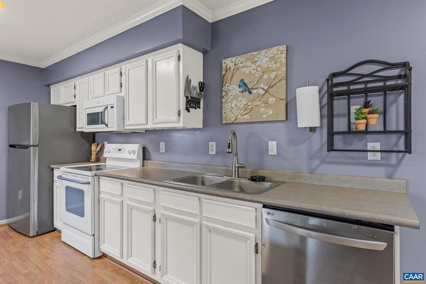 525 Jester Ln photo 12