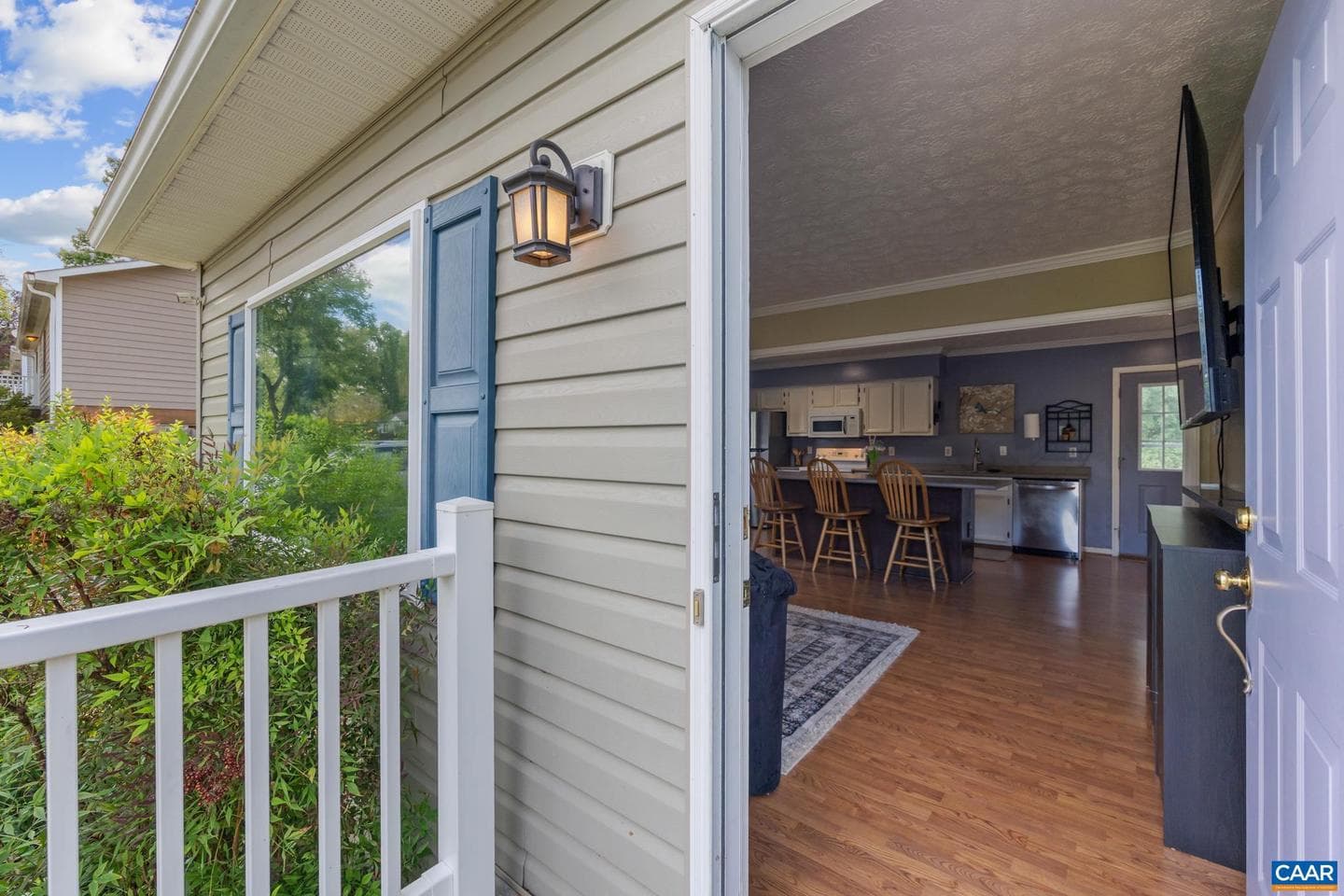 525 Jester Ln photo 6