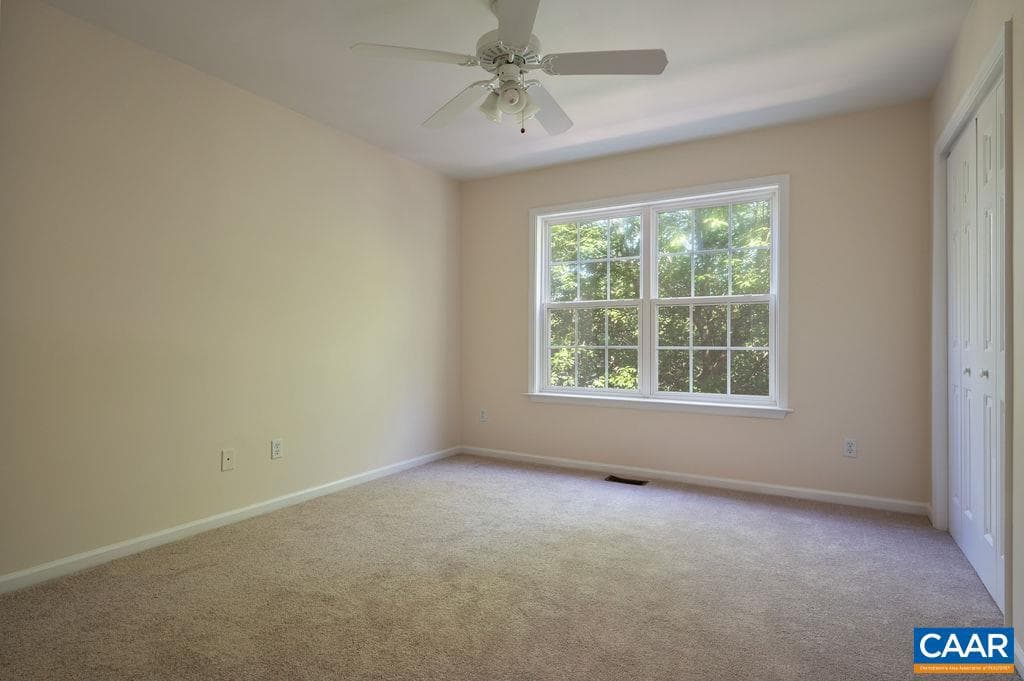 121 Sundrops Ct photo 14