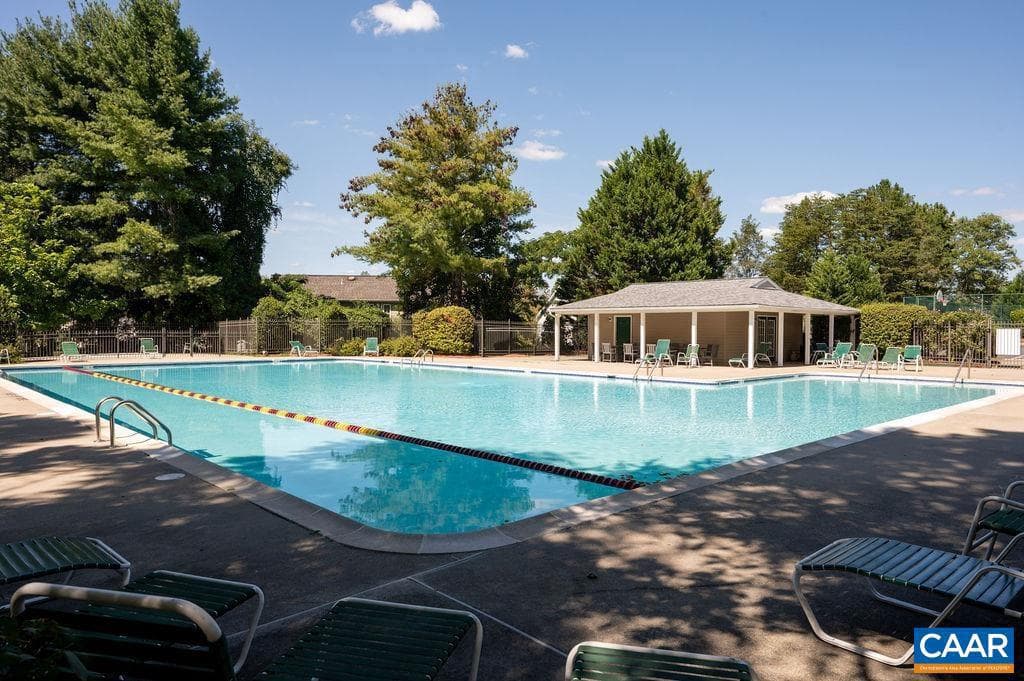 121 Sundrops Ct photo 25