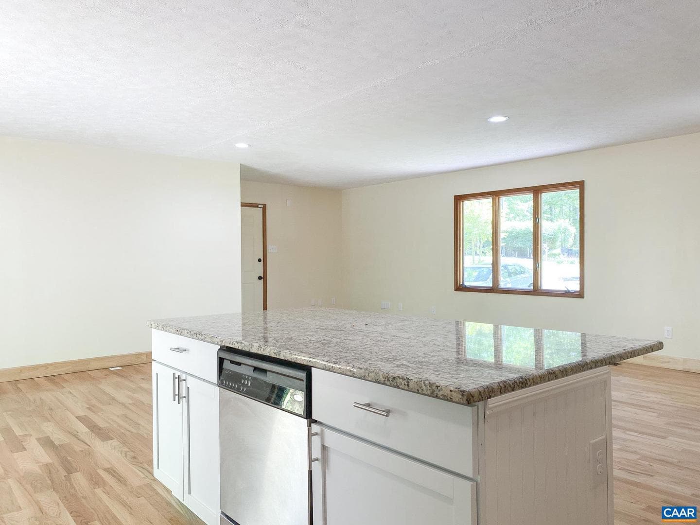 247 Goldenrod Rd photo 10
