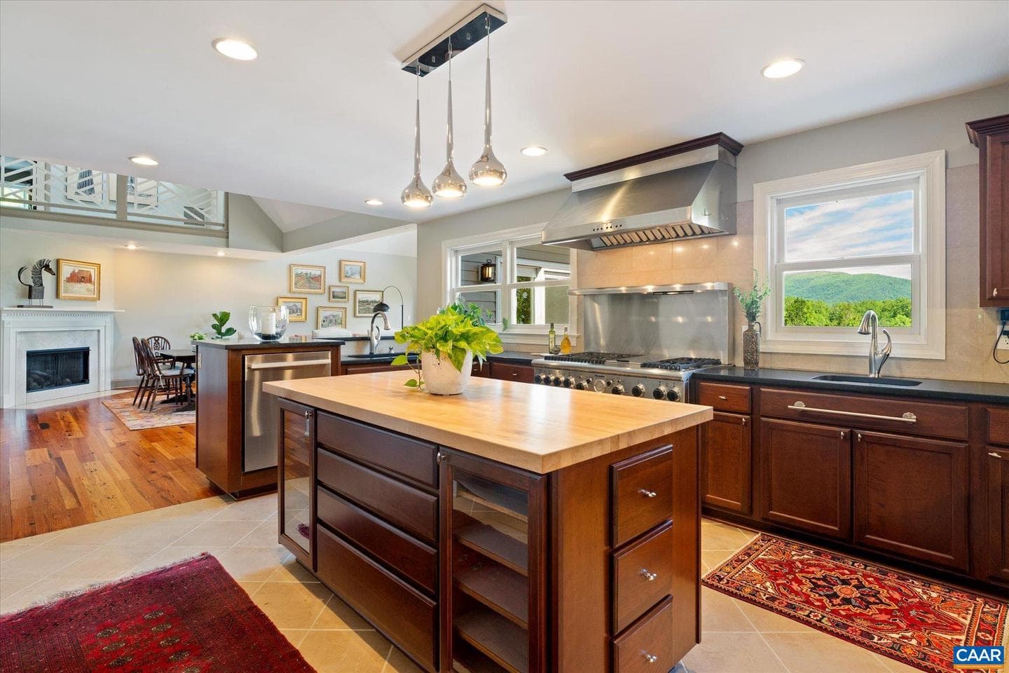 1141 Kingsway Rd photo 15