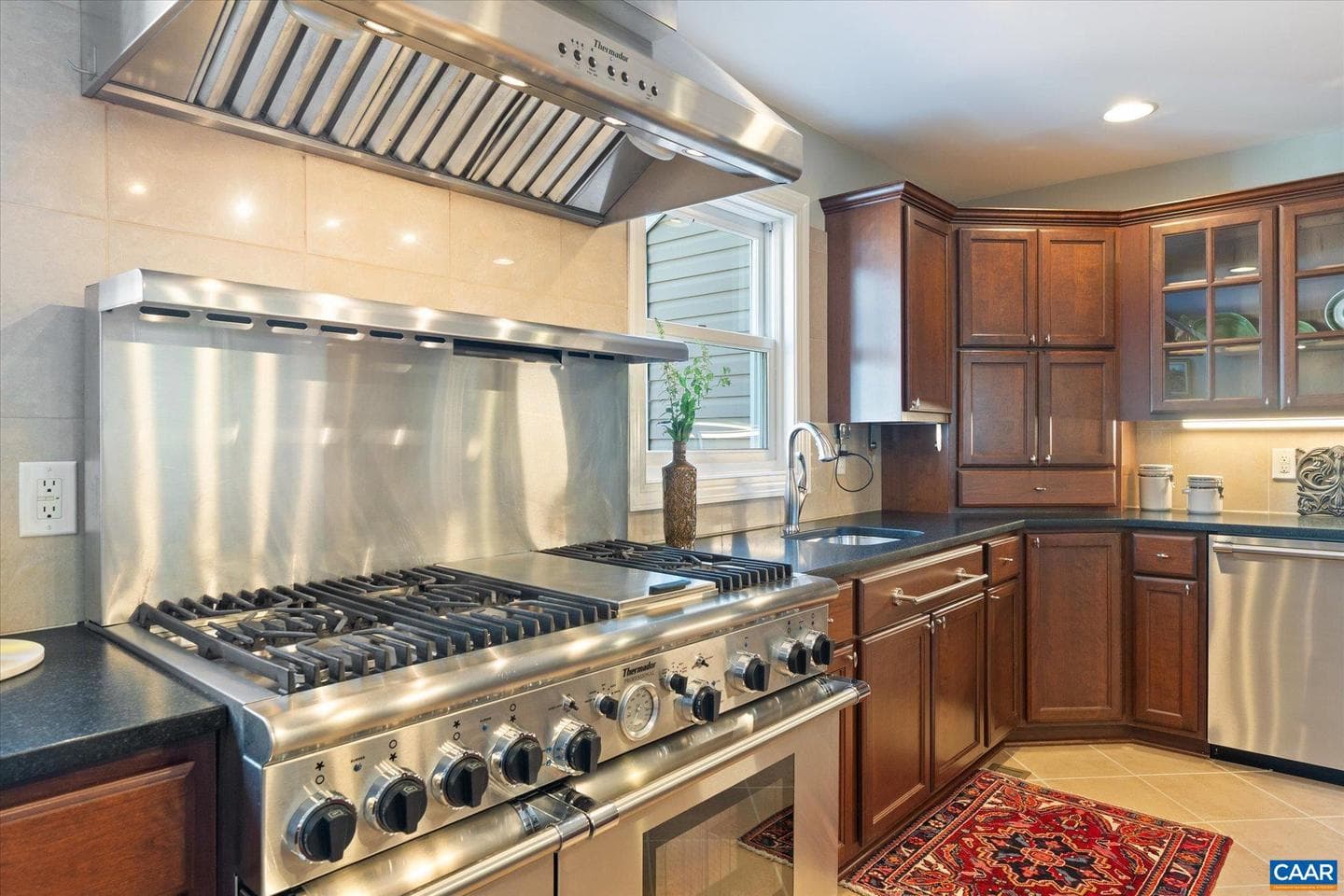 1141 Kingsway Rd photo 16