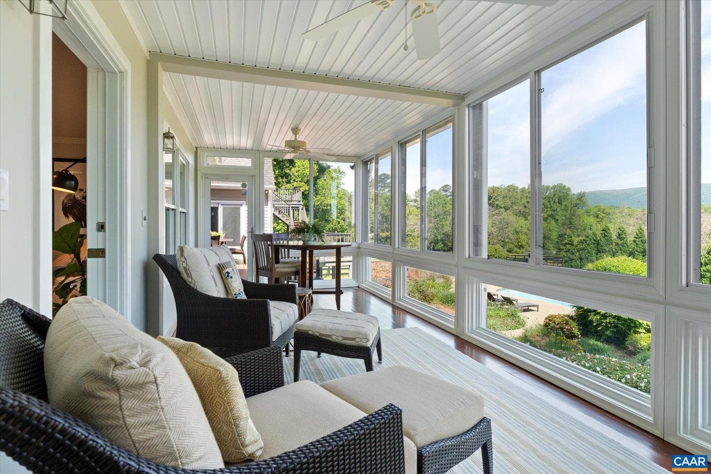 1141 Kingsway Rd photo 24