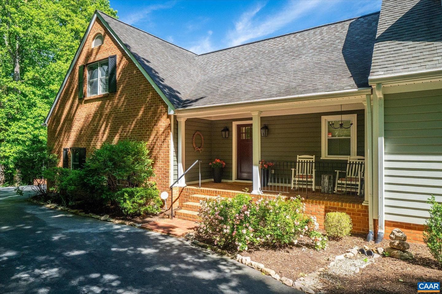 1141 Kingsway Rd photo 3