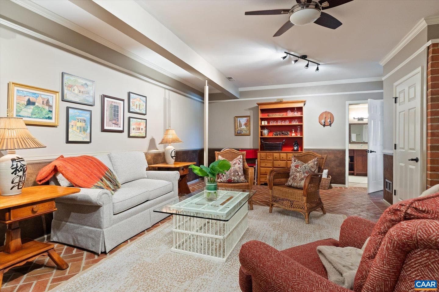 1141 Kingsway Rd photo 40