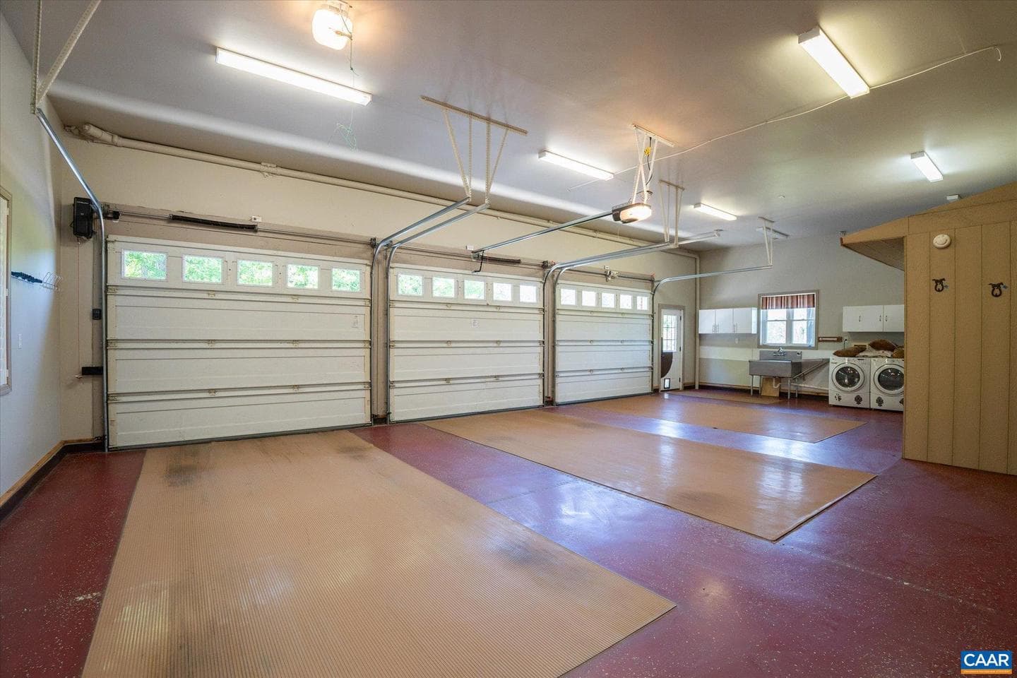 1141 Kingsway Rd photo 46