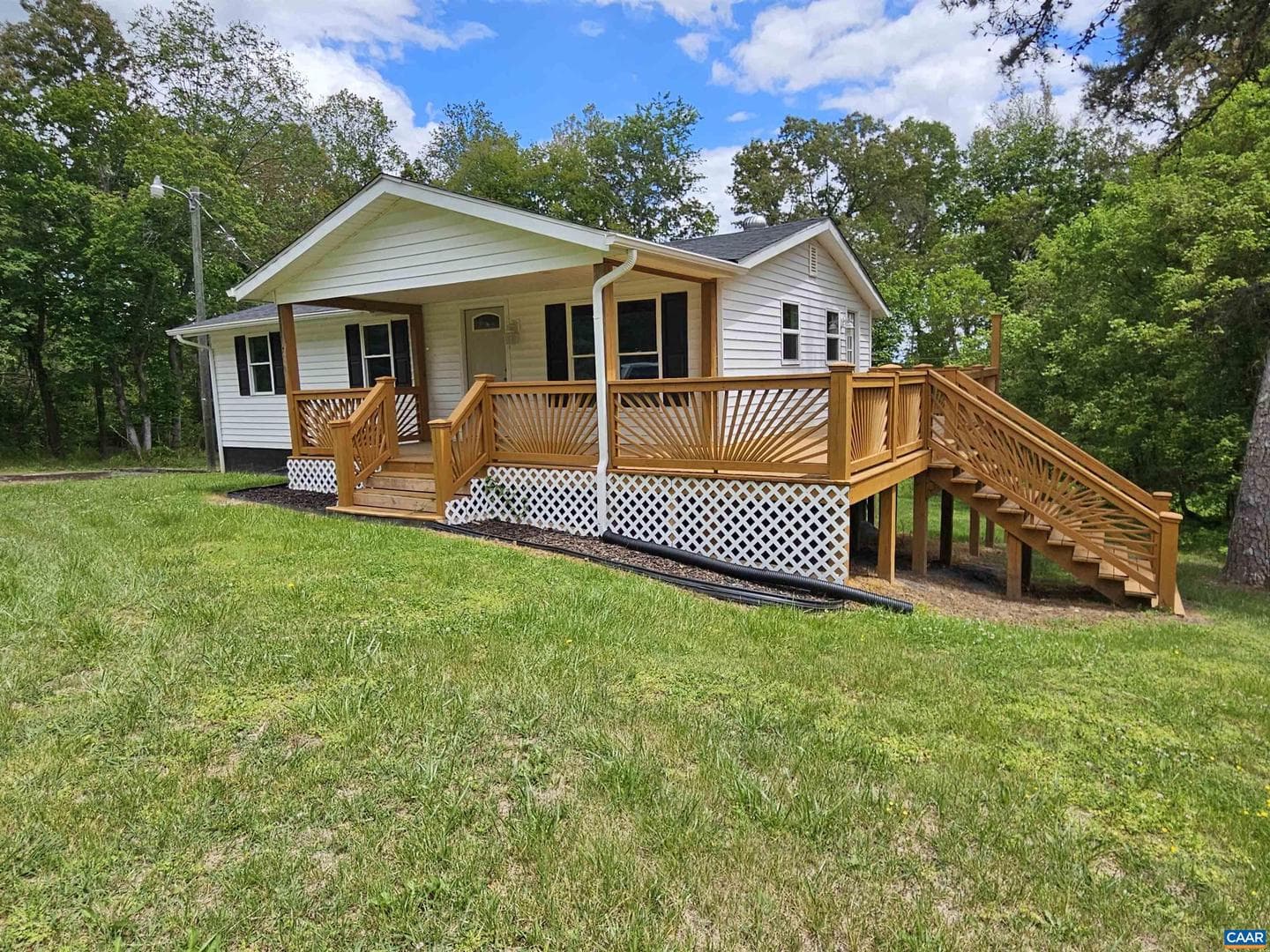 5290 Dixie Hill Rd photo 3