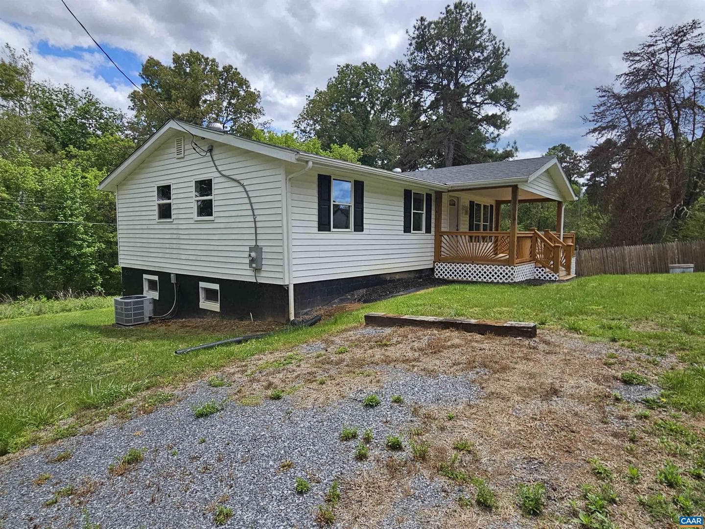 5290 Dixie Hill Rd photo 4
