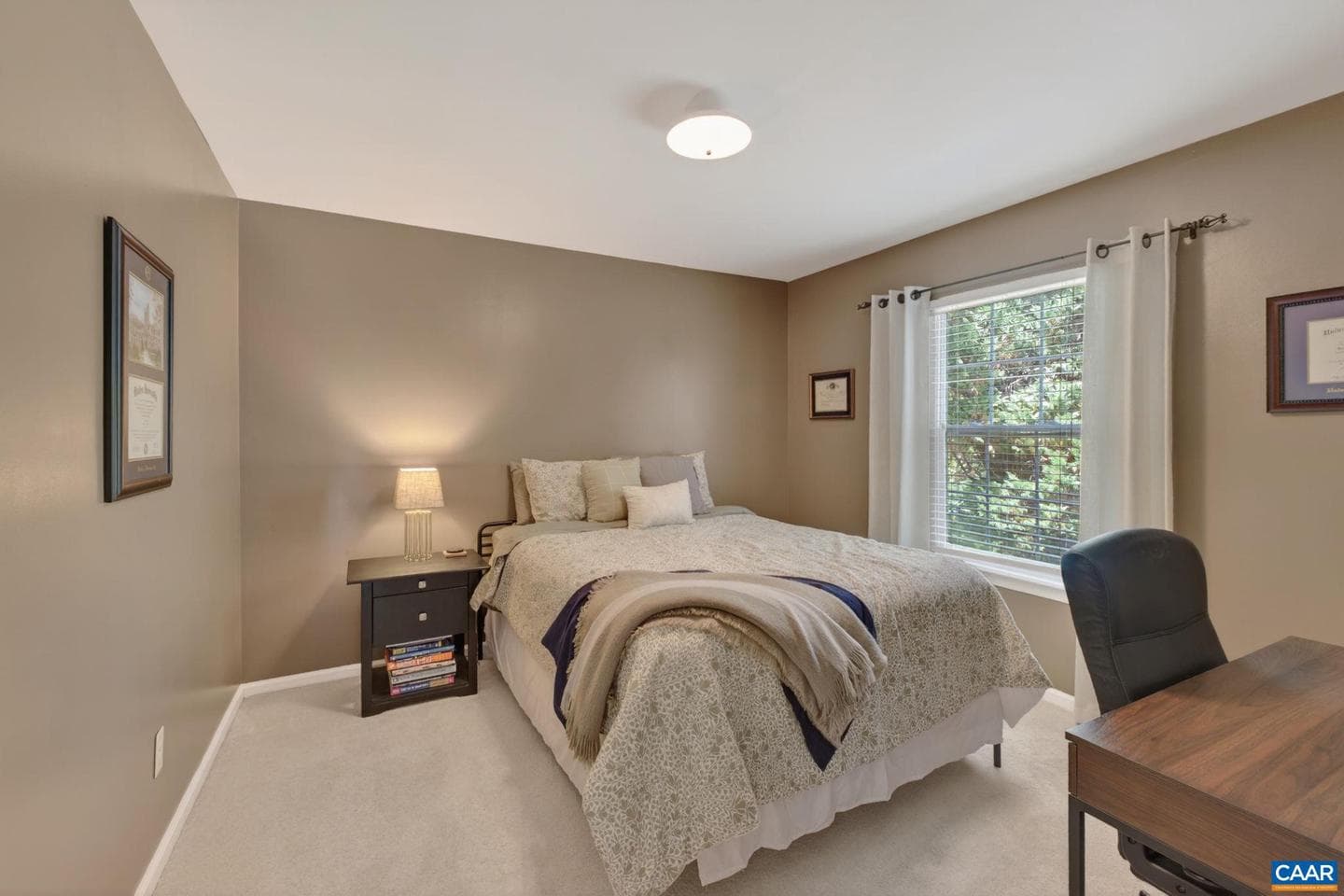 1557 Primrose Ln photo 21
