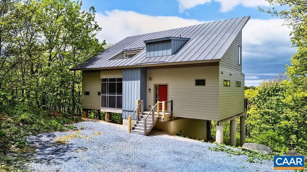45 Timber Camp Dr