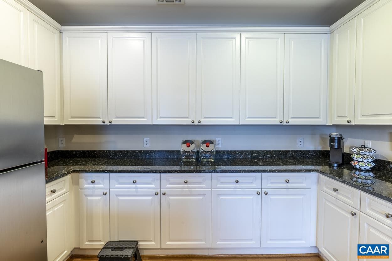1051 Glenwood Station Ln #104 photo 7