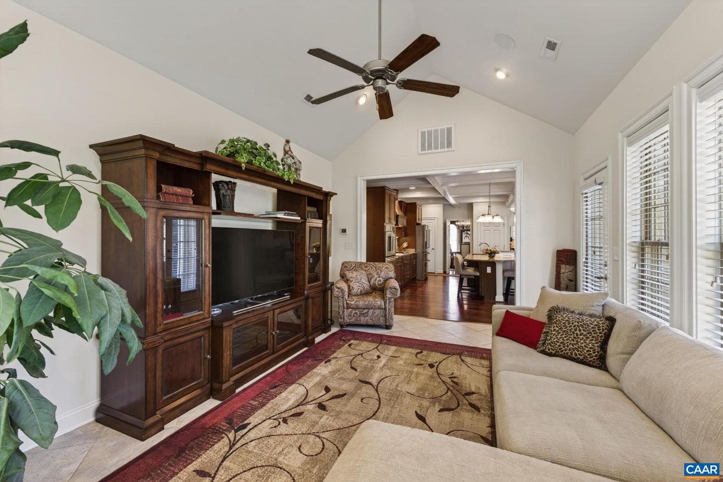 6586 Welbourne Ln photo 31