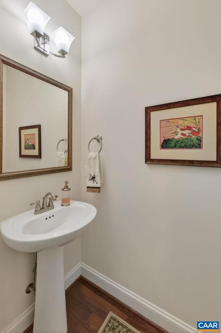 6586 Welbourne Ln photo 32
