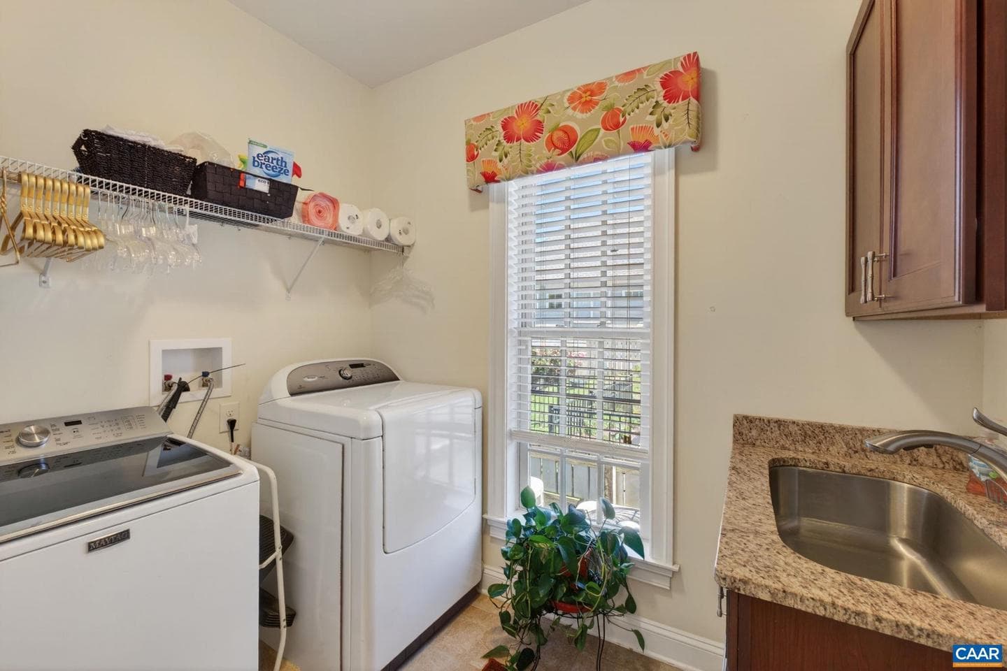 6586 Welbourne Ln photo 41