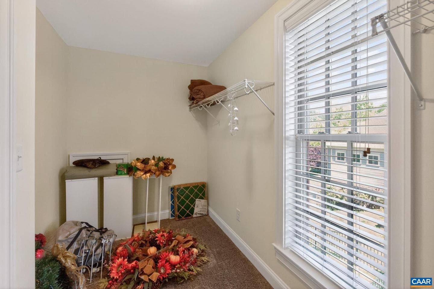 6586 Welbourne Ln photo 46
