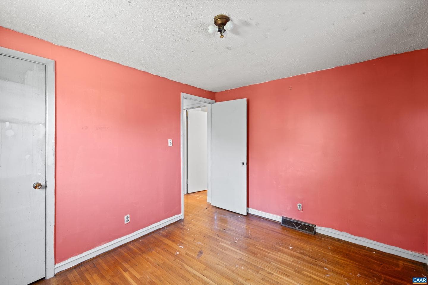 837 Ridge St photo 21