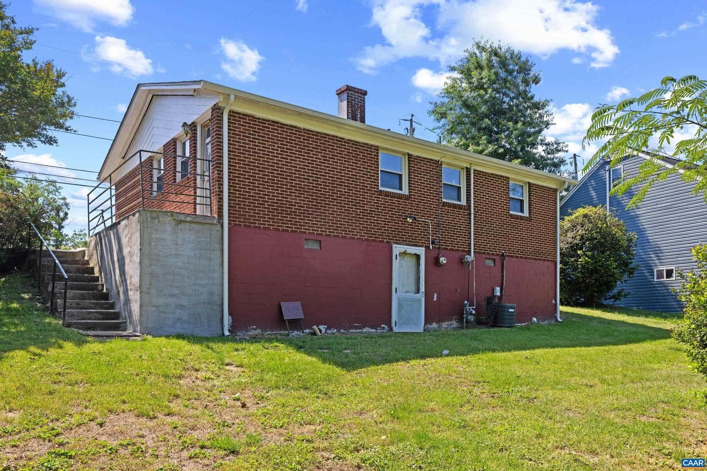 837 Ridge St photo 32