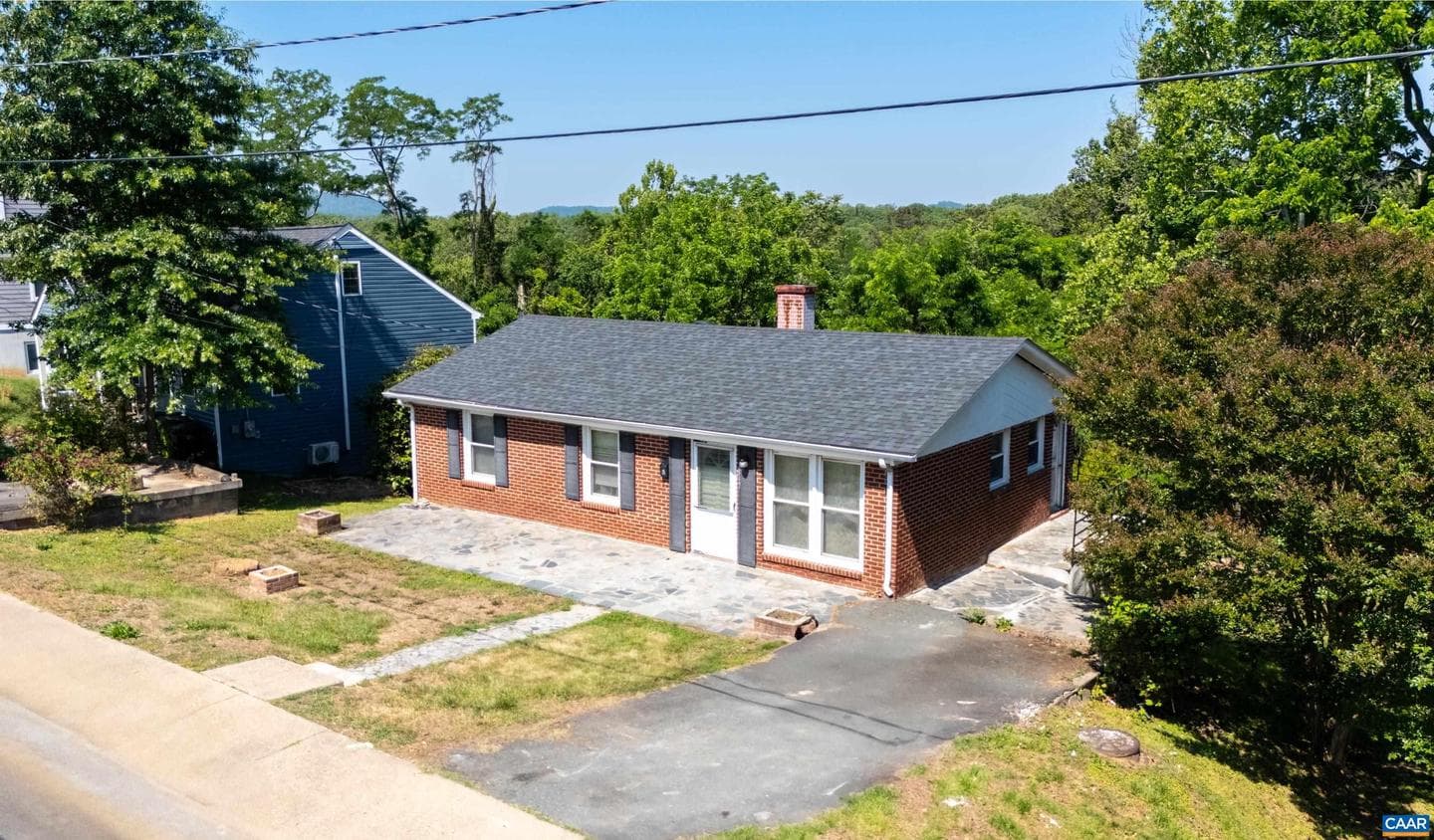 837 Ridge St photo 41